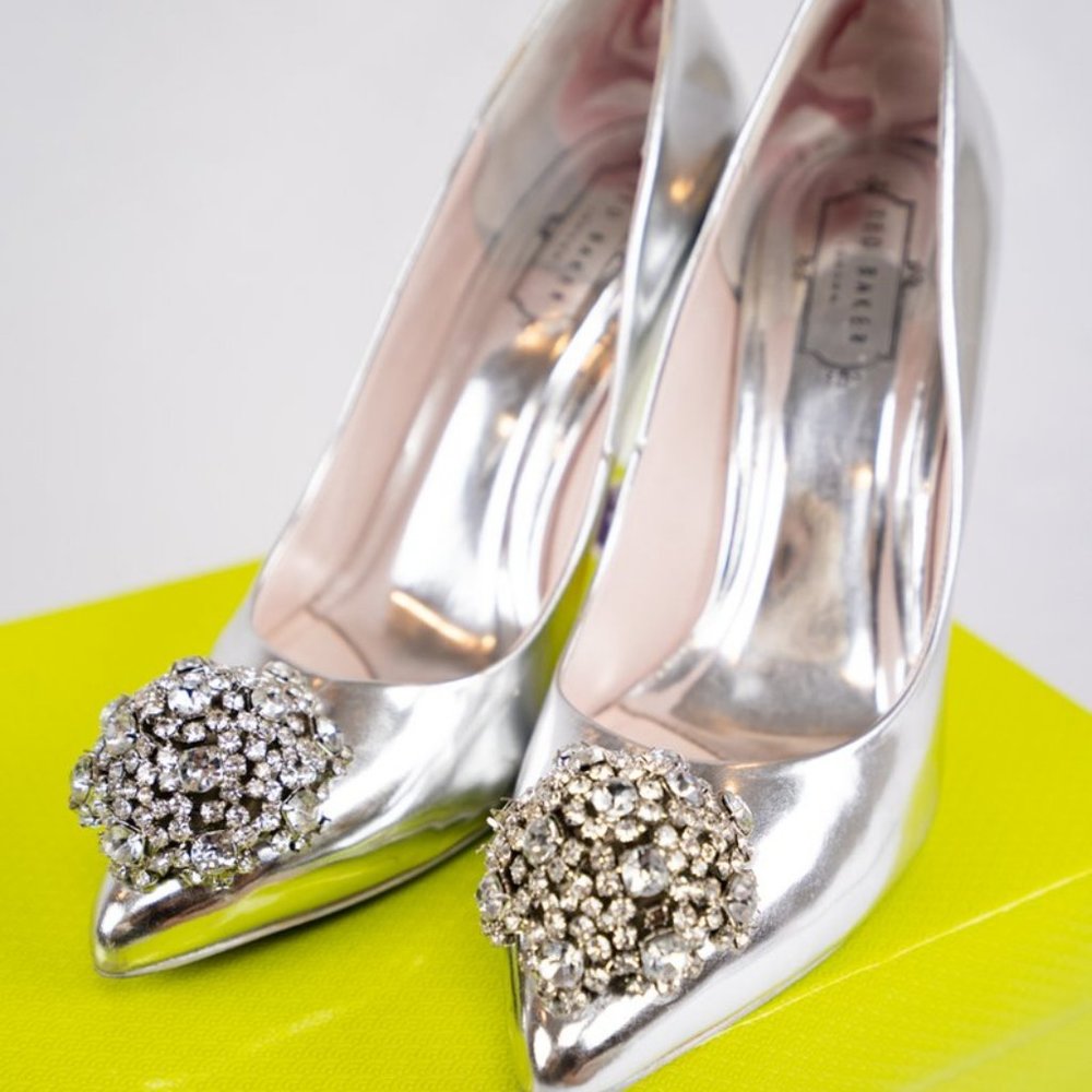 Ted Baker Peetch Brooch Metallic Court Shoes